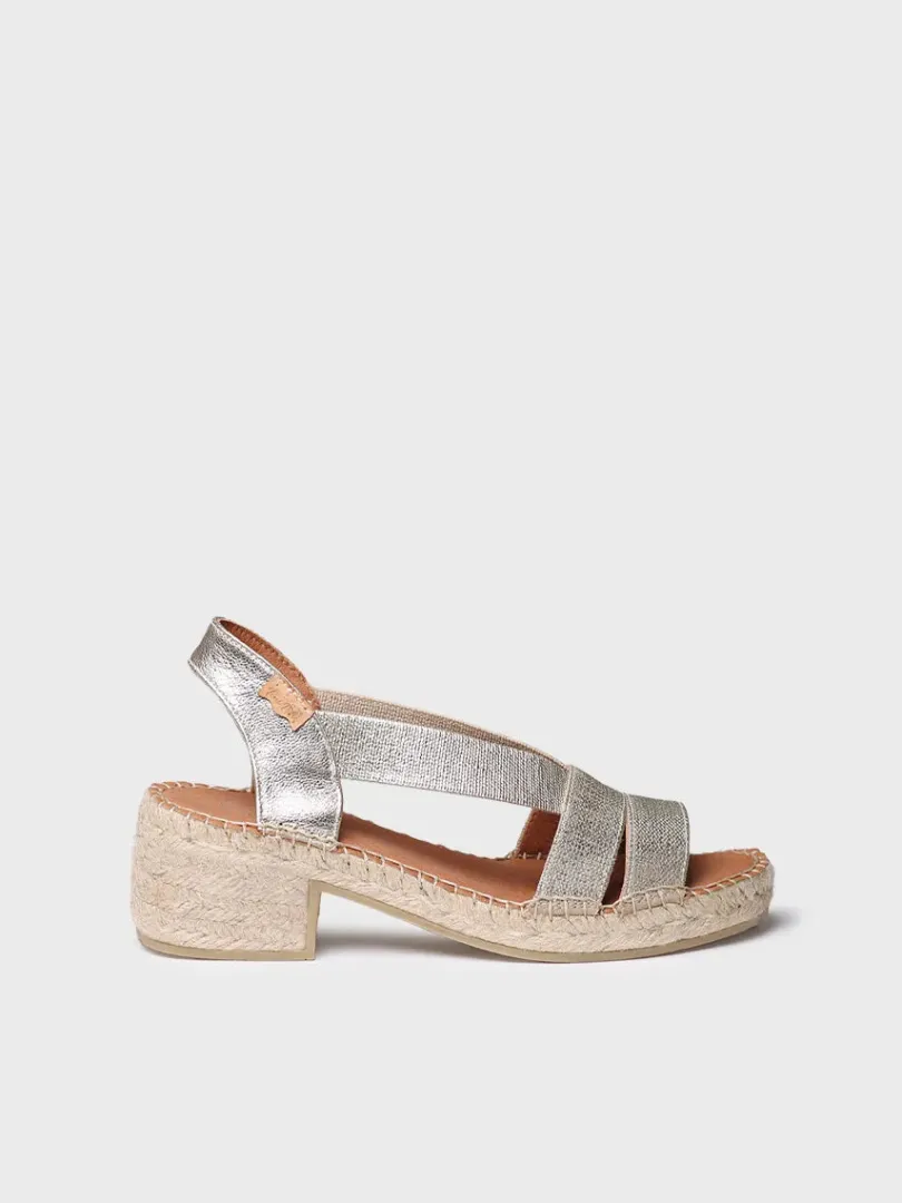 Toni Pons Cuñas Medias | Abiertas | DAMA - Alpargata de mujer con tacón ancho y elásticos metalizados | DAMA
