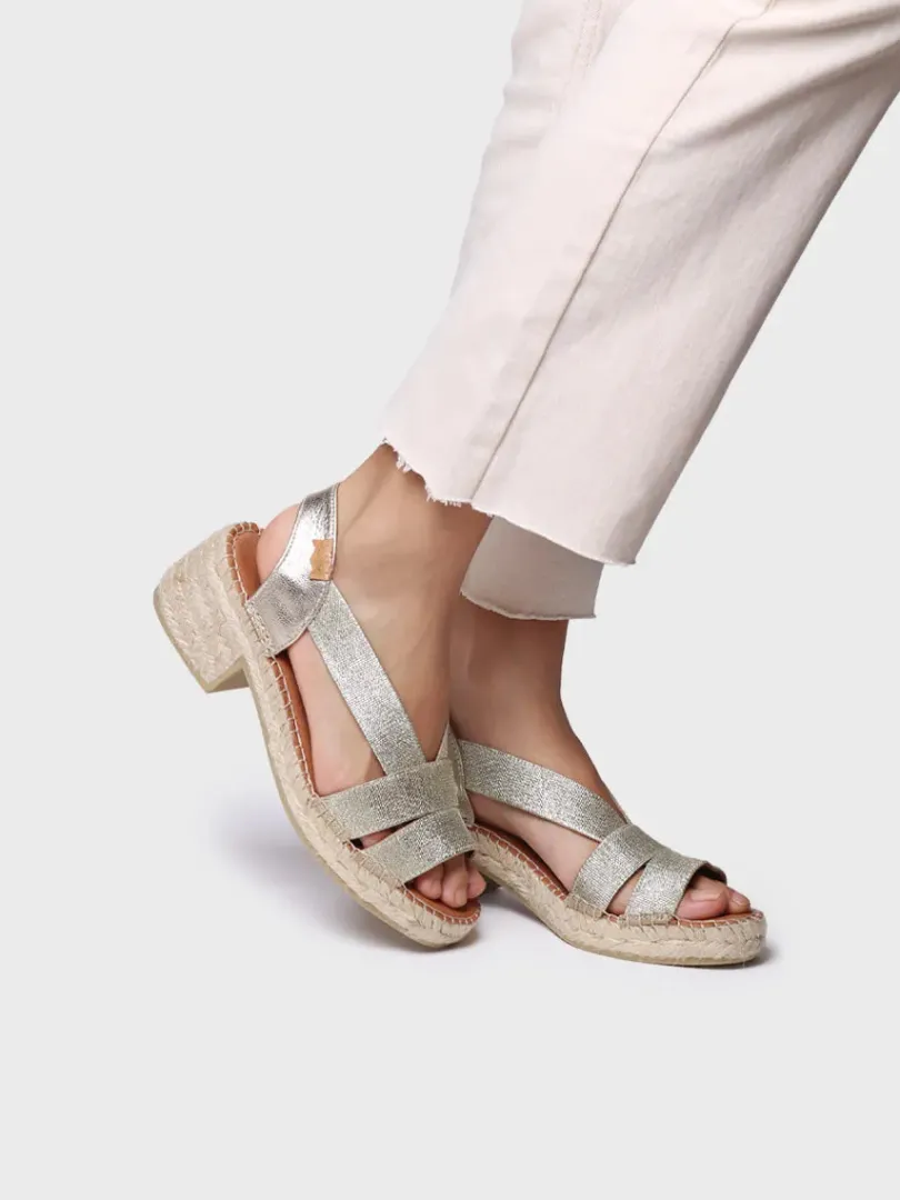 Toni Pons Cuñas Medias | Abiertas | DAMA - Alpargata de mujer con tacón ancho y elásticos metalizados | DAMA