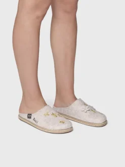 Toni Pons Slippers | GESSAMI - Zapatillas de casa de mujer inspiradas en la obra de Salvador Dalí | GESSAMI