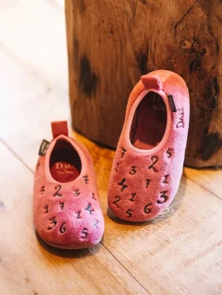 Toni Pons Slippers | IMAGINA - Zapatillas de casa para niños inspiradas en la obra de Salvador Dalí | IMAGINA