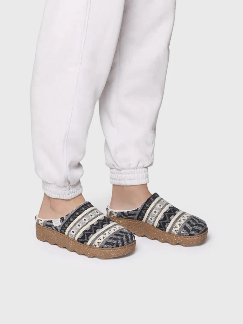 Toni Pons Slippers | JOYCE-YA - Zapatilla de casa de mujer con motivos étnicos | JOYCE-YA