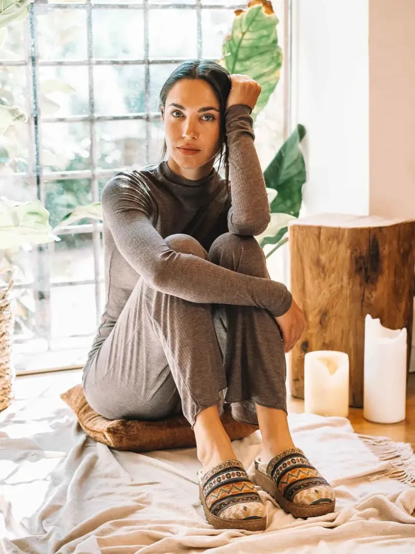 Toni Pons Slippers | JOYCE-YA - Zapatilla de casa de mujer con motivos étnicos | JOYCE-YA