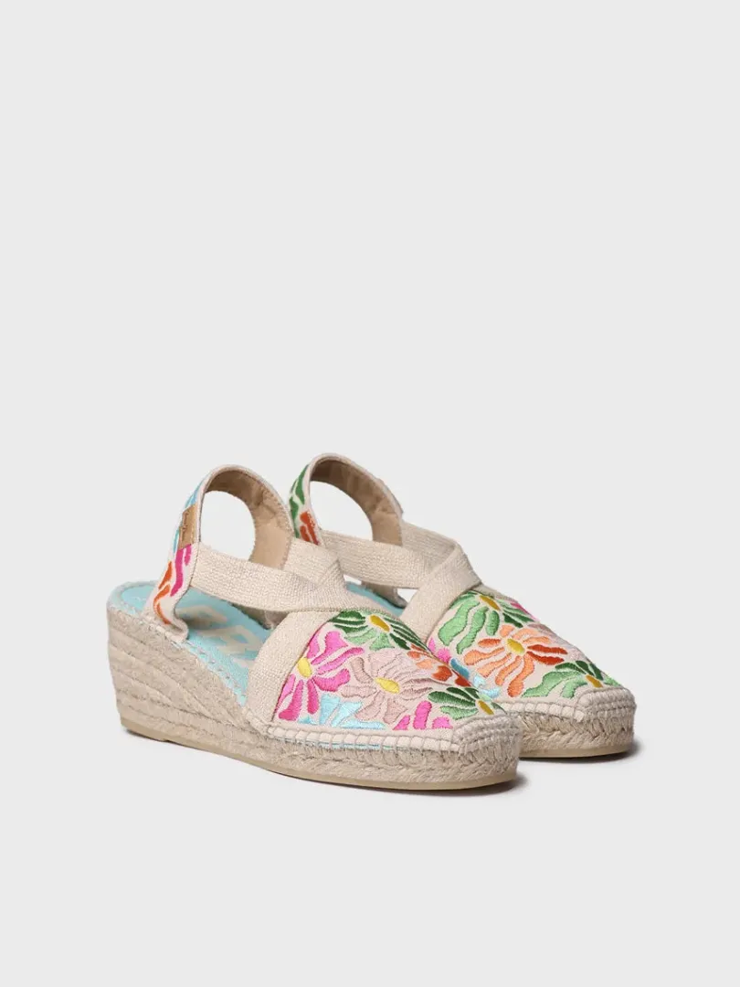 Toni Pons Cuñas Medias | Cerradas | MONTJOI - Alpargata de cuña de mujer con bordados multicolor | MONTJOI