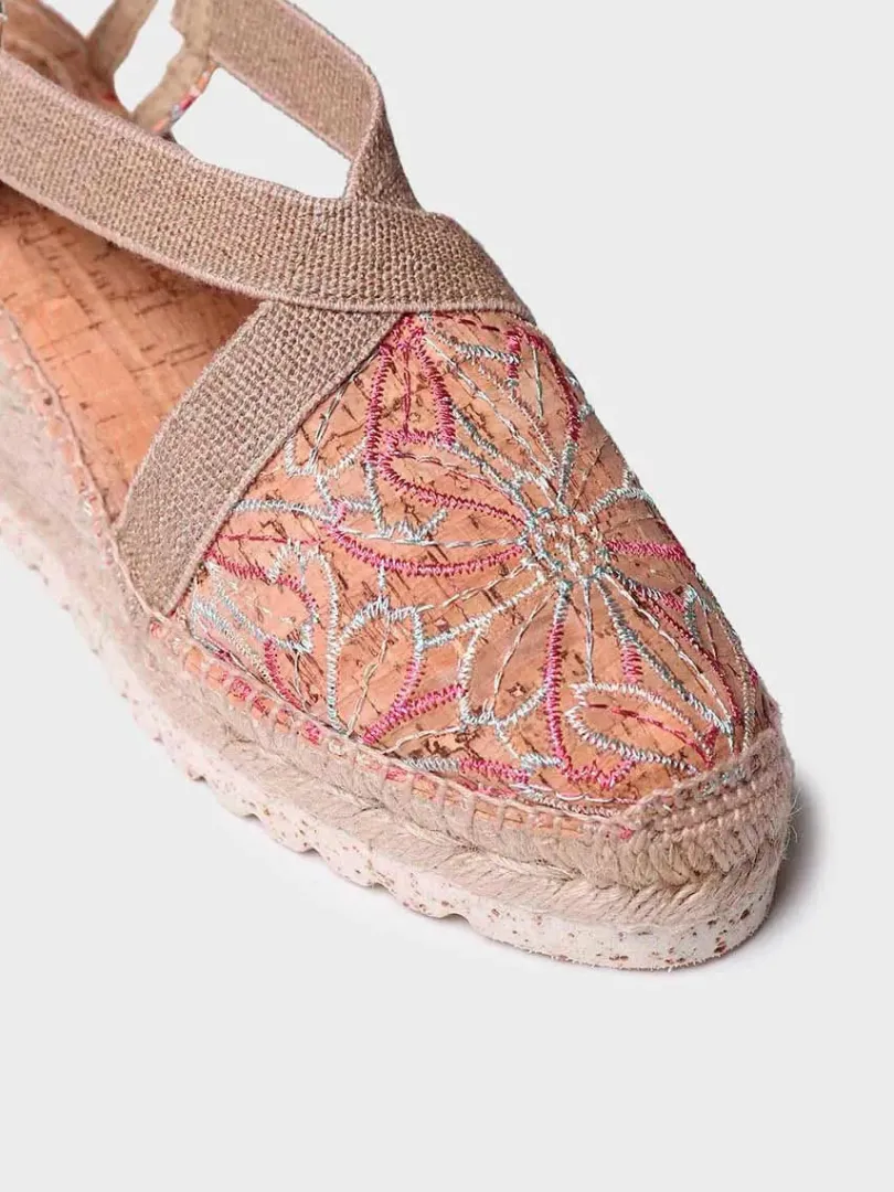 Toni Pons Cuñas Medias | Cerradas | TERRA-BI - Alpargata de cuña media bordada | TERRA-BI