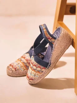 Toni Pons Cuñas Medias | Cerradas | TERRA-TT - Alpargata vegana de mujer en tejido multicolor con cuña | TERRA-TT